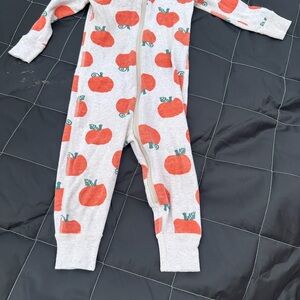 12-18 month Hanna Andersson Pumpkin Print pajamas